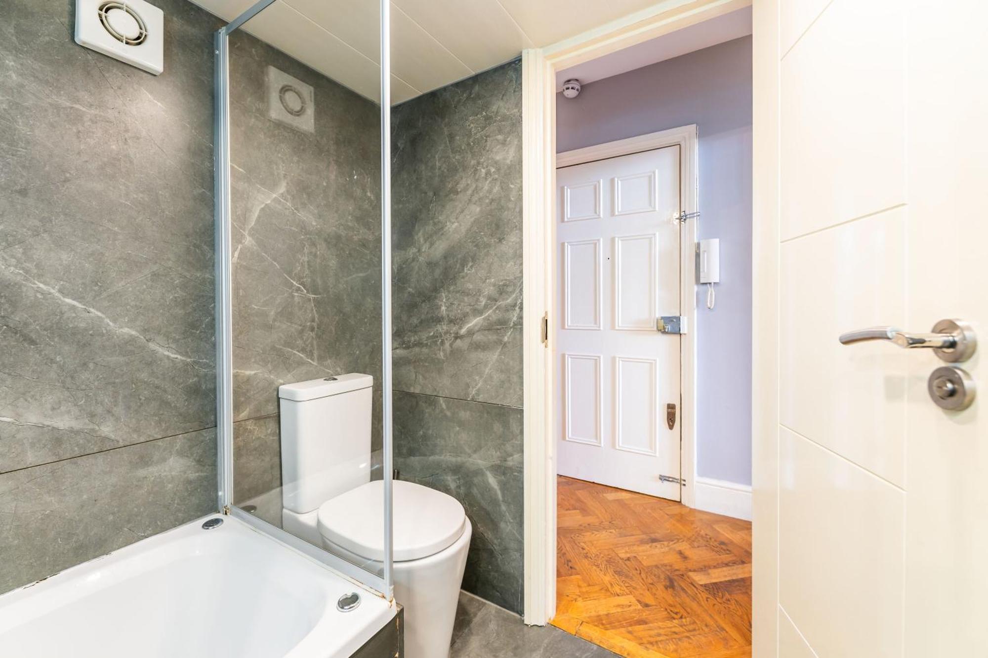 Luxury One Bedroom Flat In Westbourne Terrace ลอนดอน ภายนอก รูปภาพ